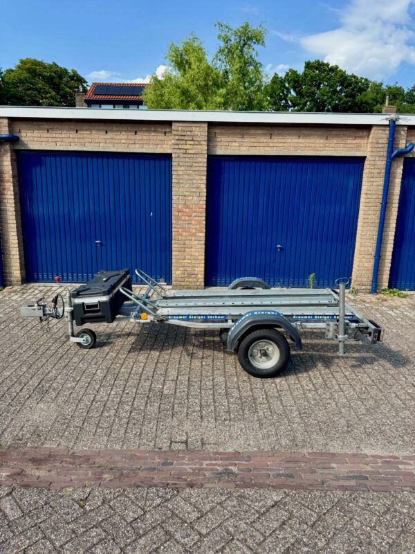 motortrailer 2 motoren zijaanzicht