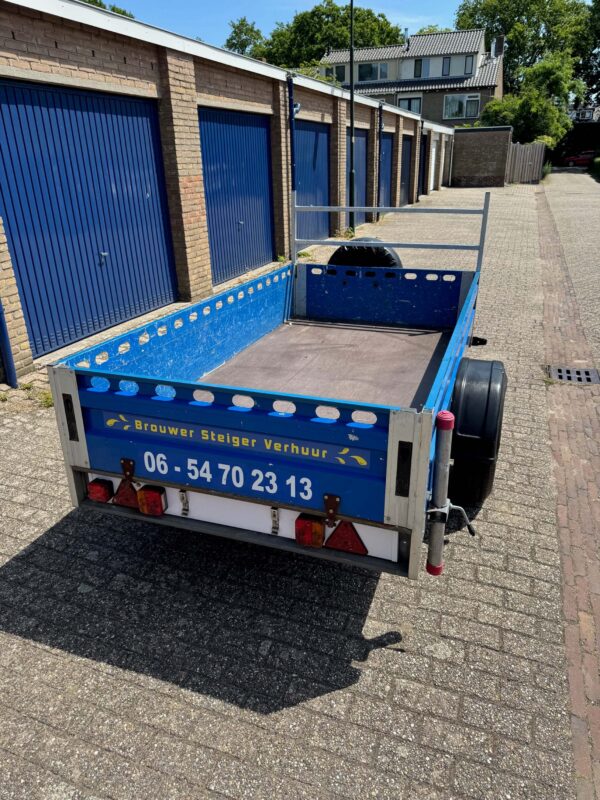 Open aanhanger dichte laadklep